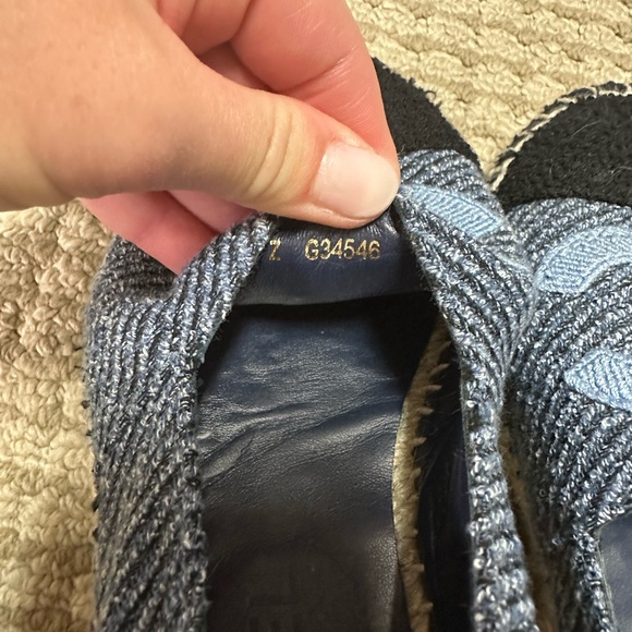 CHANEL BLACK AND BLUE TWEED ESPADRILLE FLATS. SIZE 36. - Picture 6 of 7